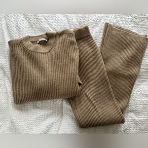 Abercrombie & Fitch Brown Ribbed Sweater